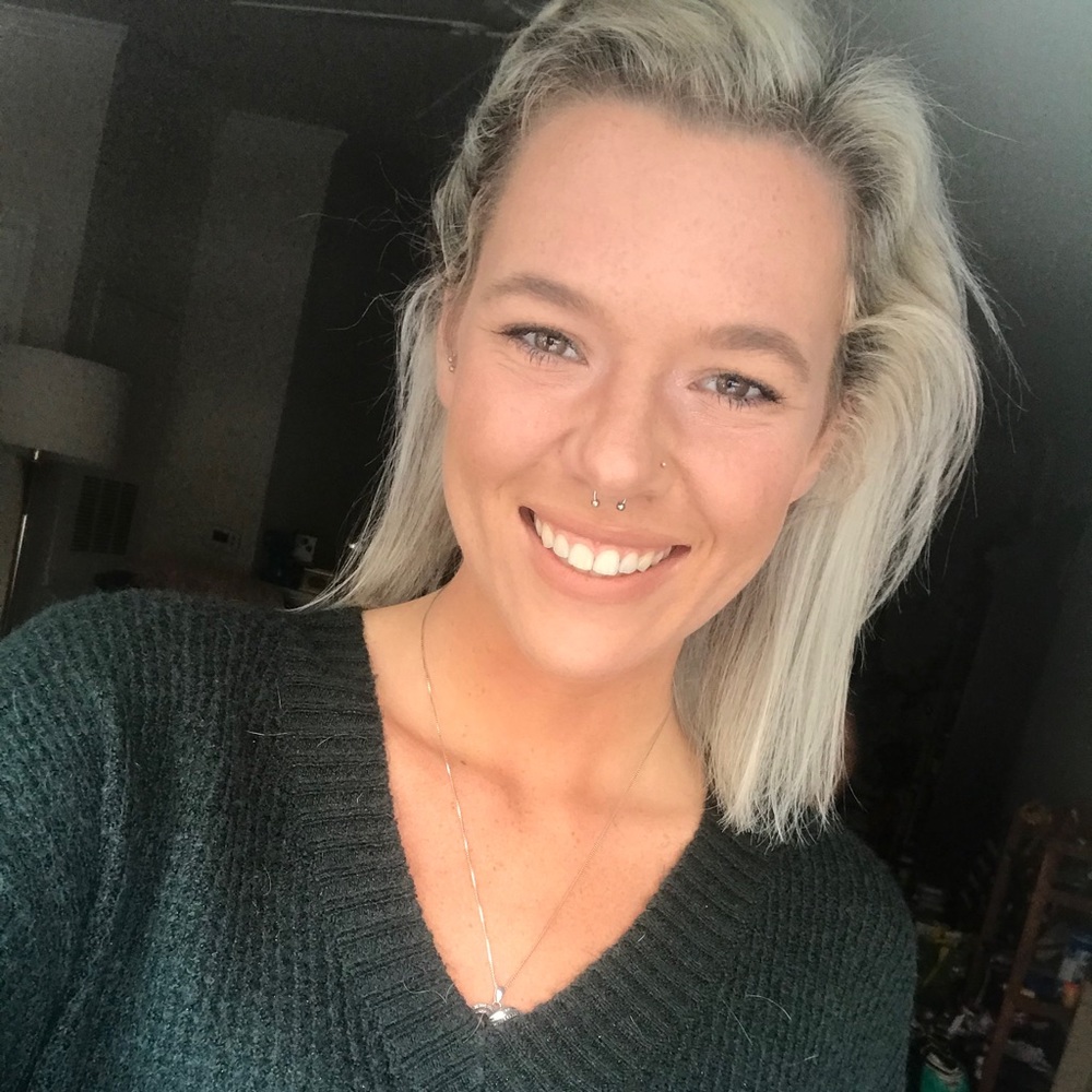 Meet your Posher, Victoria